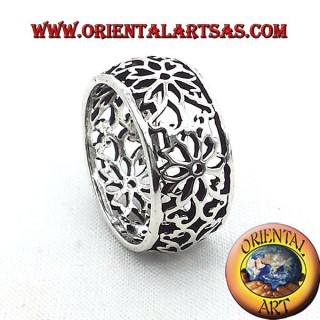 anneau perforé bandeau de fleurs en argent en forme de dôme