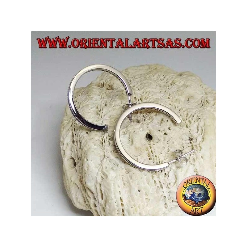 Simple squared circle silver earrings with a row of 25 mm central white zircons