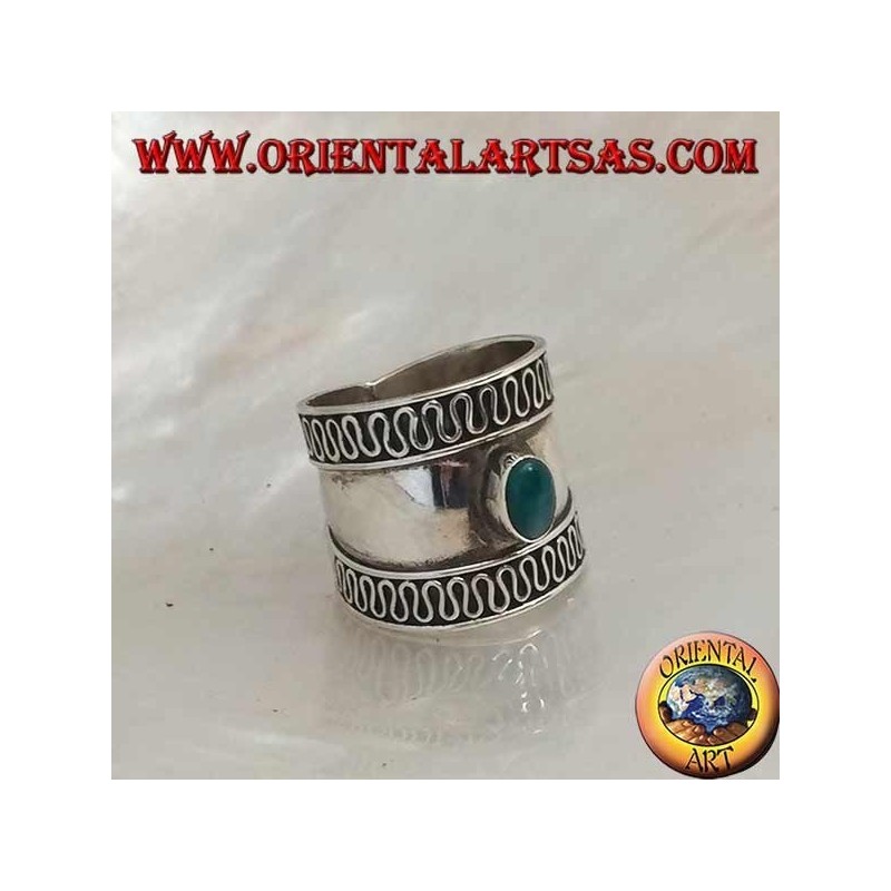 Bague en argent à large bande avec agate verte ovale et serpentine contour, Bali