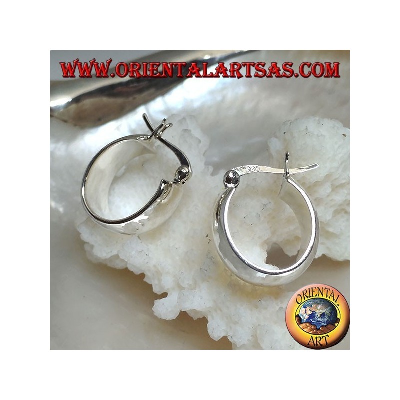 Boucle d'oreille simple ovale en argent avec fermeture à levier 18 x 16 x 8 mm