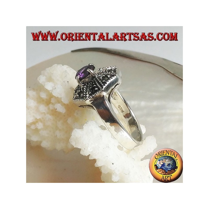 Anello in argento ottagonale con ametista tonda e marcassite
