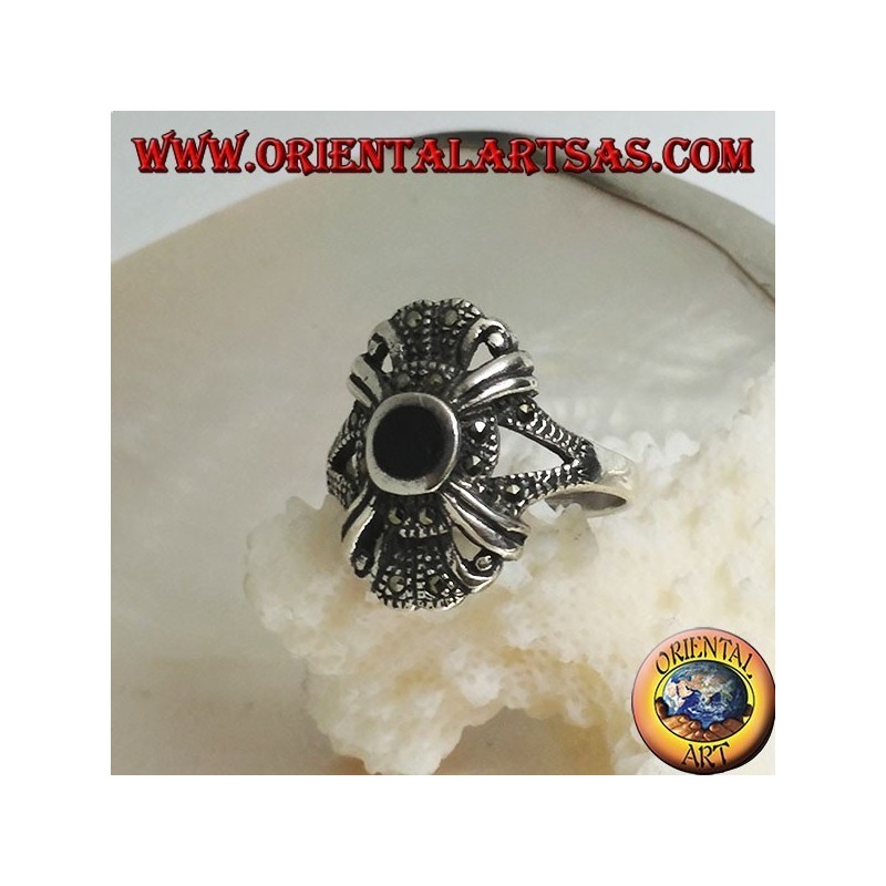 Silver ring with round onyx on an imperial style setting studded with marcasite