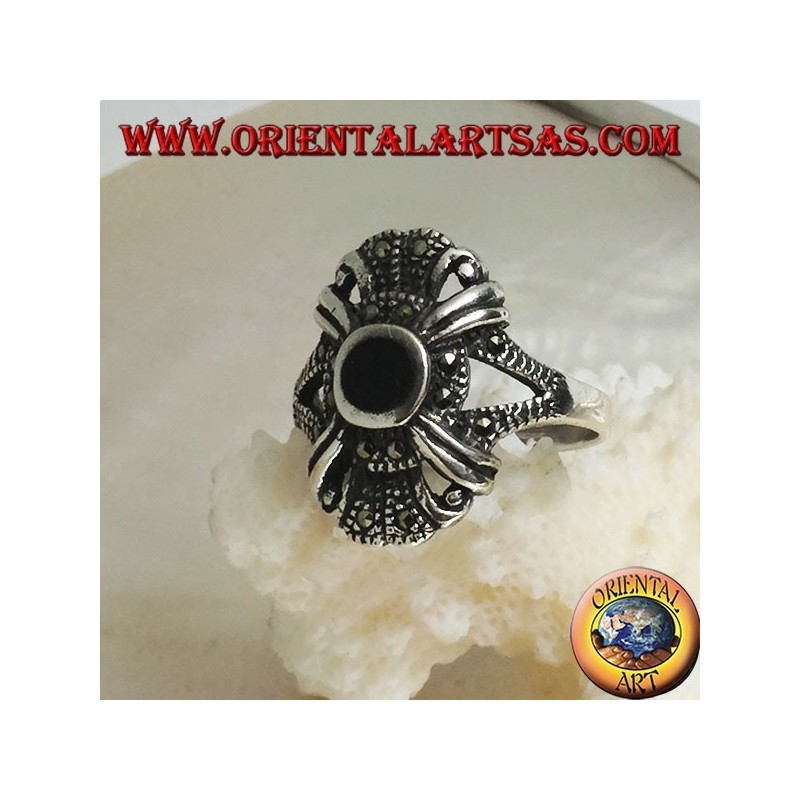 Silberring mit rundem Onyx in imperialer Fassung mit Markasit besetzt