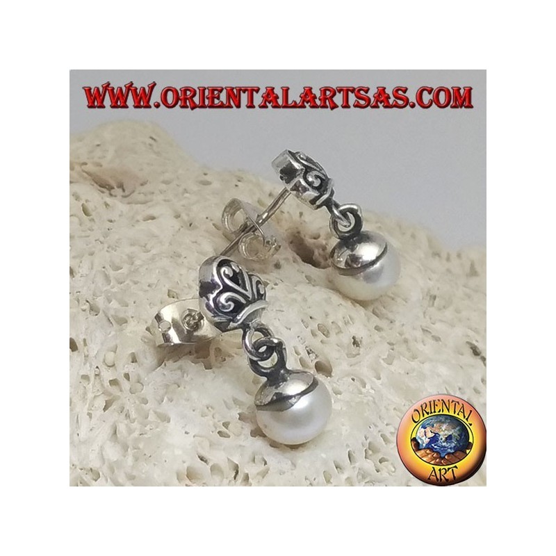 Boucles d'oreilles lobe en argent avec couronne et pendentif blanc perle d'eau douce