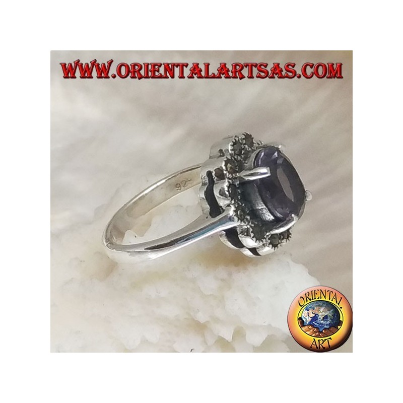 Bague en argent marguerite avec améthyste naturelle ovale et marcassite à pétales