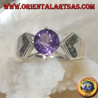 Silver ring with natural round amethyst set and inward arrow in marcasite