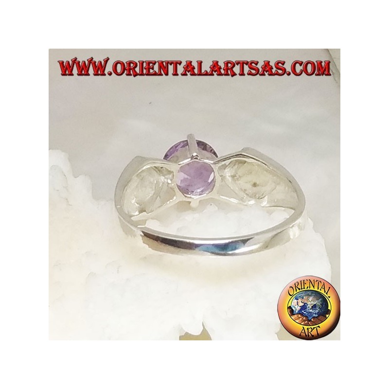 Bague en argent avec améthyste ronde naturelle sertie d'une flèche vers l'intérieur en marcassite