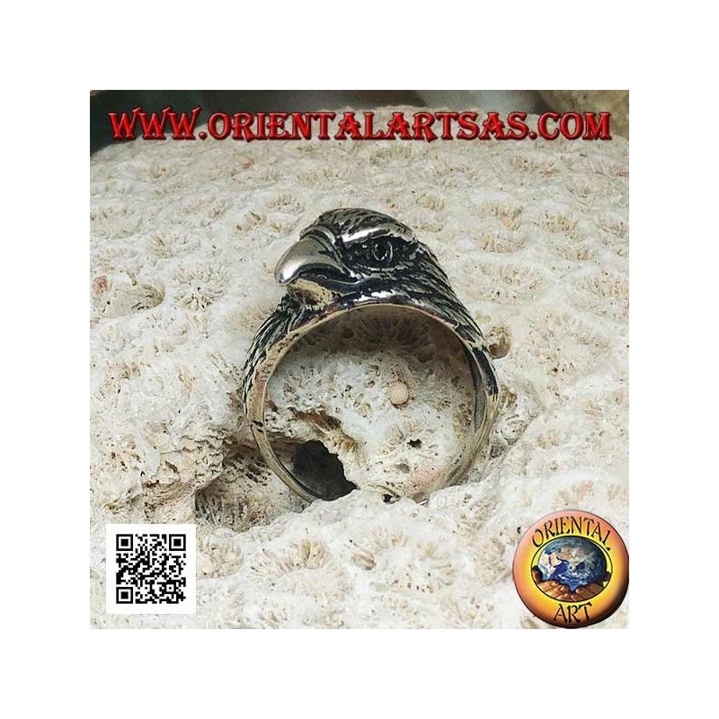 Anillo de plata con tres cuartos de cabeza de águila