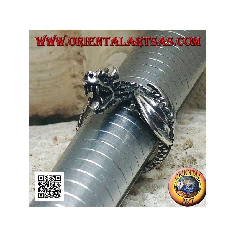 Silver ring, wyvern dragon in flight and tilted head