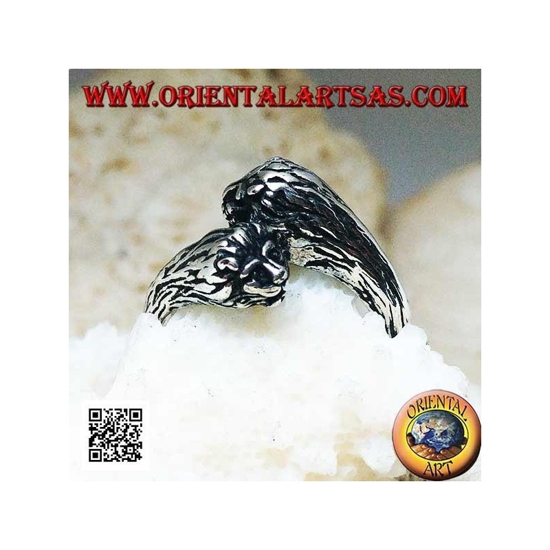 Silver ring couple of lion heads and lioness in love who meet