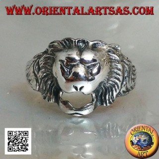 Silver ring, small stylized lion head