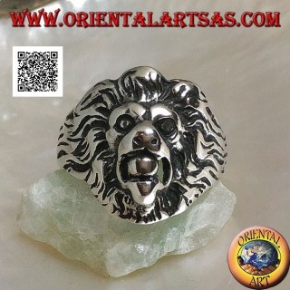 Bague en argent, tête de lion saillante à la grecque