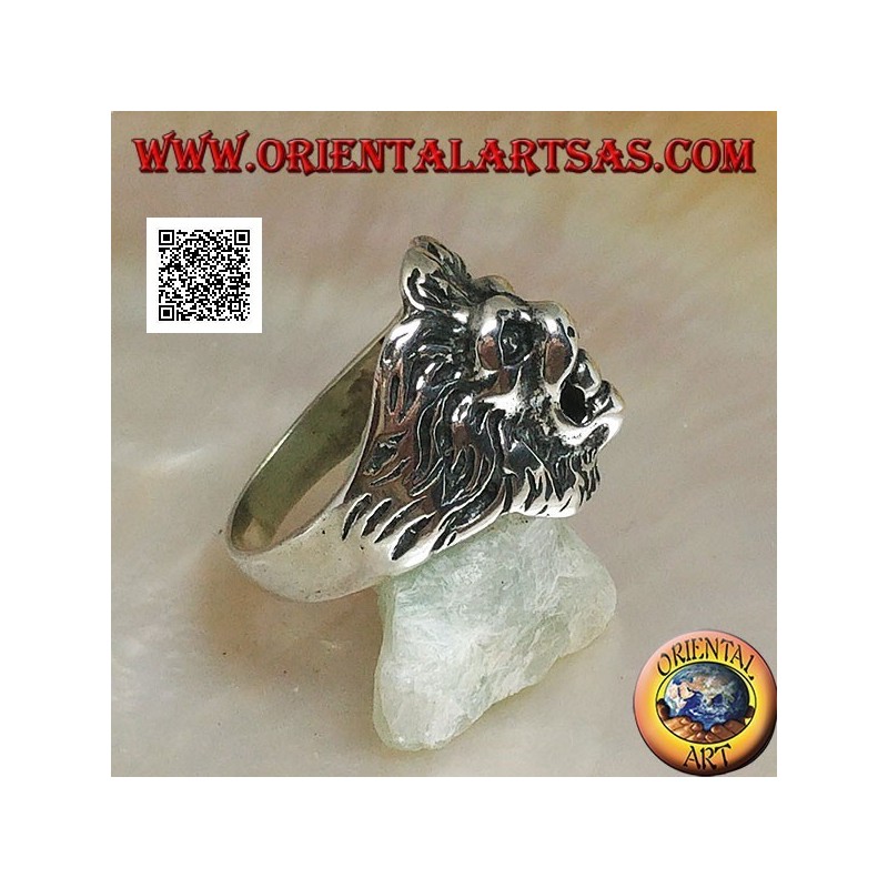 Bague en argent, tête de lion saillante à la grecque