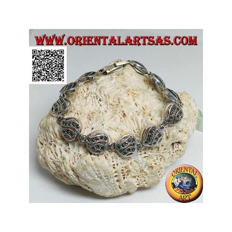 Bracciale in argento con 11 cuori traforati con due linee ondulate tempestati di marcassite