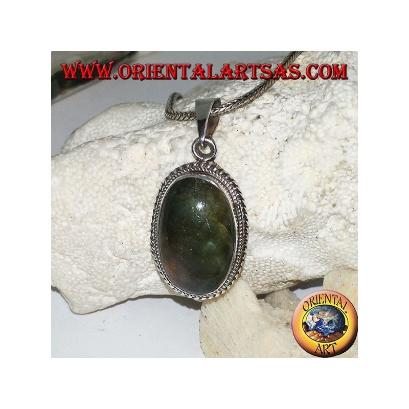 Pendentif en argent avec cabochon ovale labradorite entouré d'un double tissage bidimensionnel
