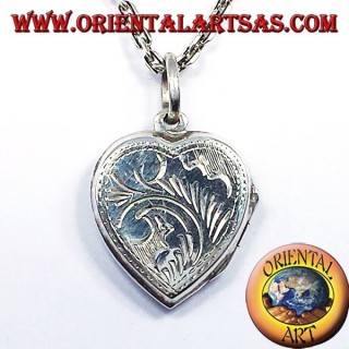 Photo holder pendant inlaid silver heart