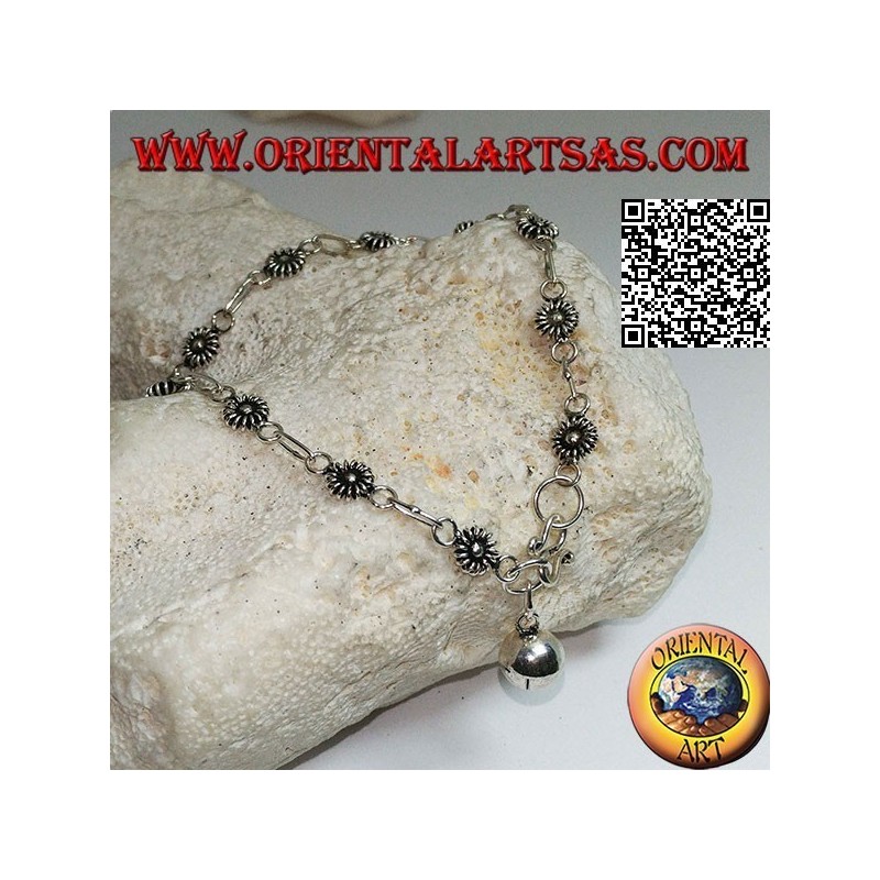 Bracelet en argent tendre avec fleurs et chaîne avec pendentif cloche
