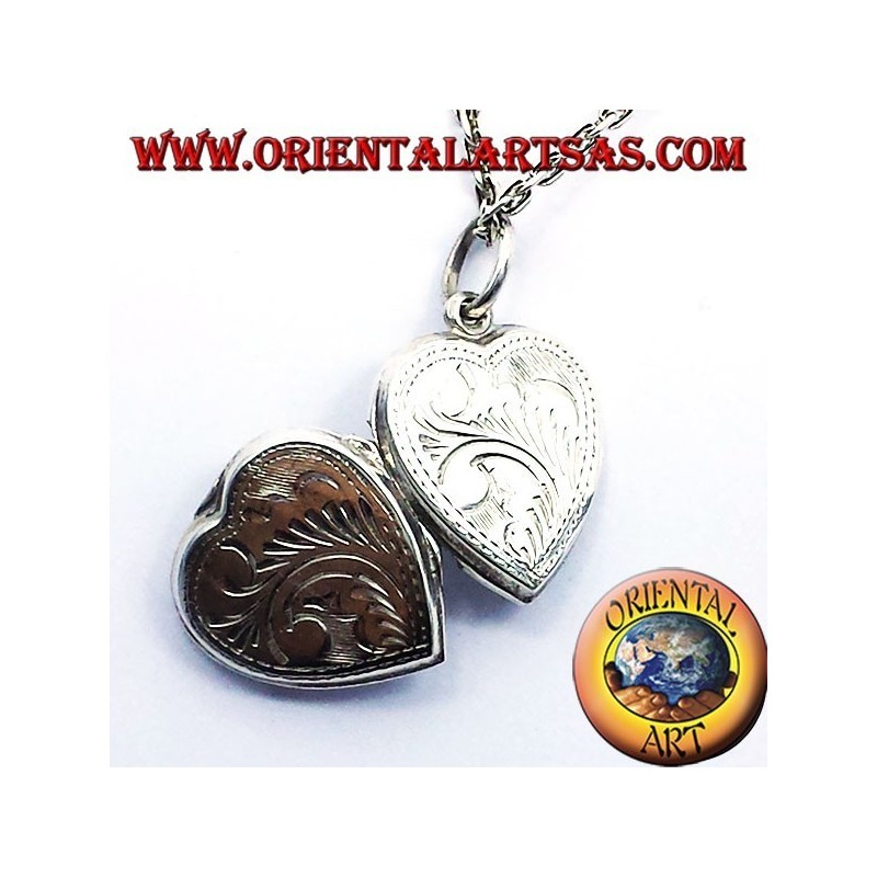 Photo pendentif porte-coeur incrusté d'argent