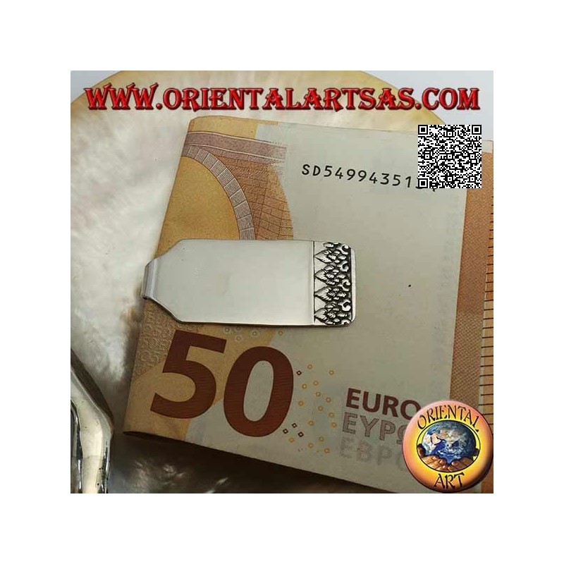 Money clip / banknote holder in smooth silver with relief decoration on the end