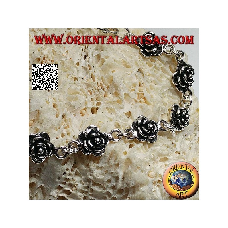 Pulsera de cadena de plata suave con fila de rosas con placa debajo
