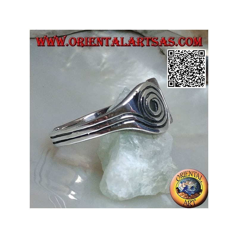 Anello in argento con due spirali incise affiancate
