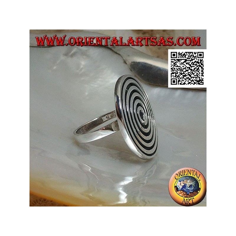 Anillo protector plateado con espiral grande