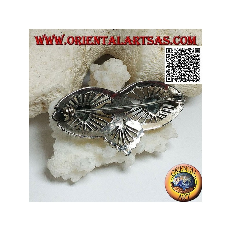 Silver brooch with two onyx hearts on filigree canvas with marcasite