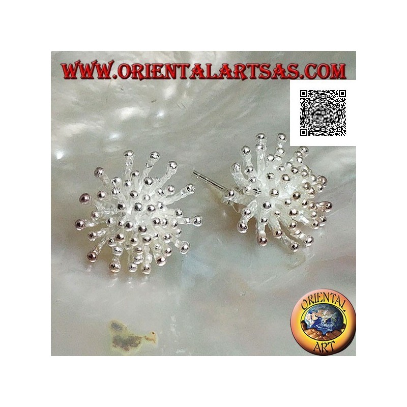 Silberlappenohrringe in Form einer Seeanemone mit Satin-Finish (klein)