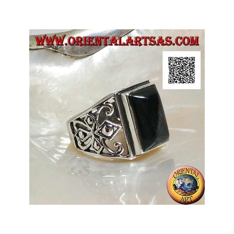 Silver ring with rectangular onyx cabochon and openwork decoration on the sides