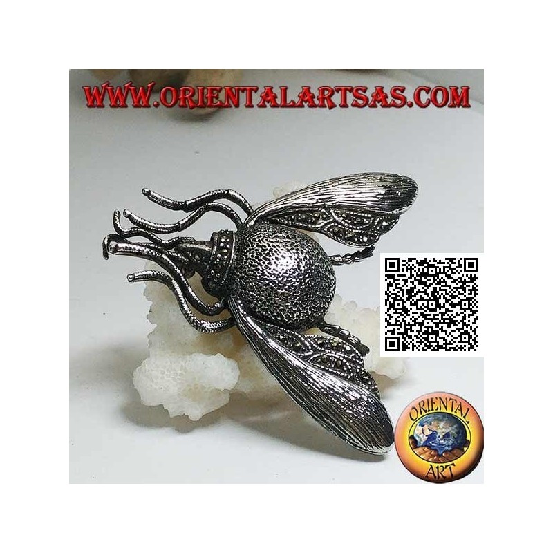 Broche de plata con forma de avispón / abejorro en vuelo tachonado de marcasita