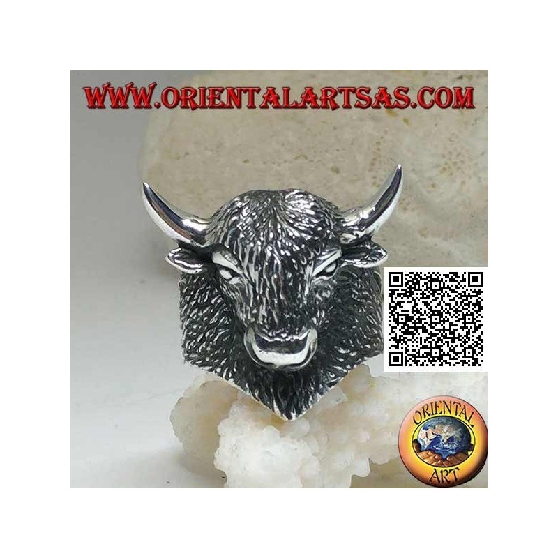 Silver ring in the shape of a fully engraved American bison head (large)