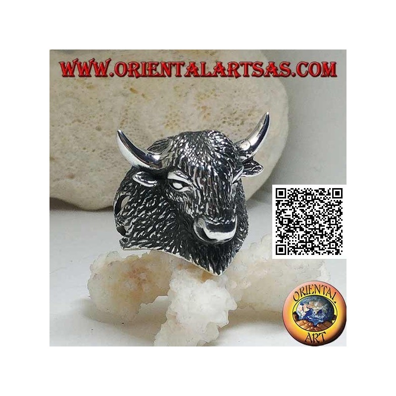 Silver ring in the shape of a fully engraved American bison head (large)