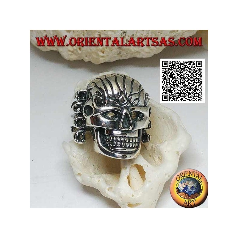 Silver ring, large skull with carved front supported by 4 bones on the side