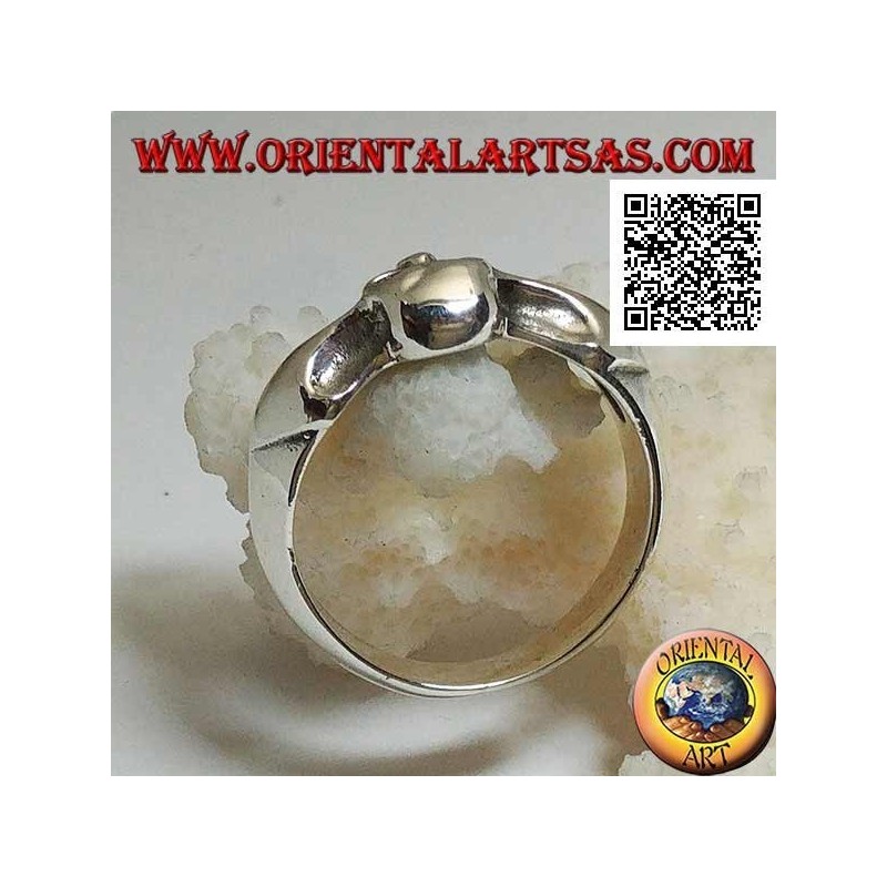 Anello in argento, teschio piccolo su un osso a freccia bidirezionale