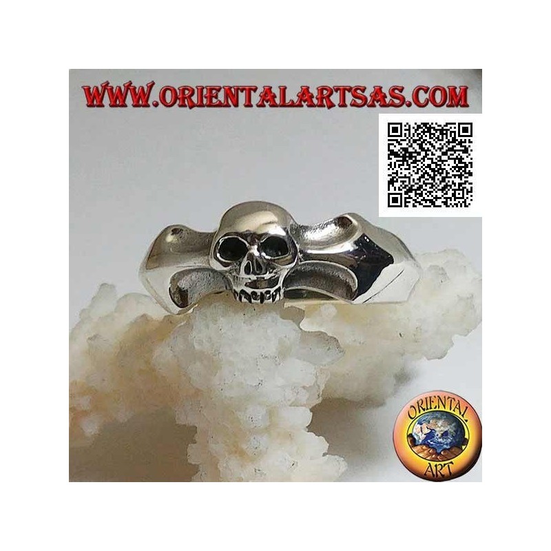 Silver ring, small skull on a bidirectional arrow bone