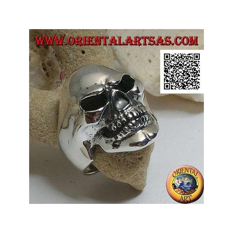 Bague en argent, crâne lisse souriant avec fossette sur le menton