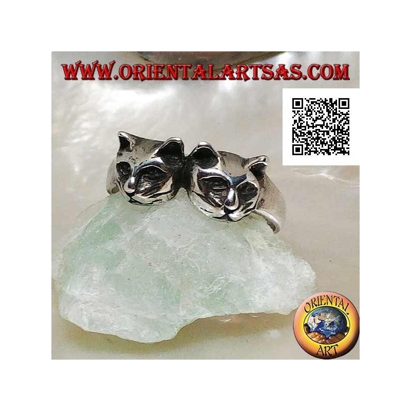 Anillo de plata con un par de gatos (cabezas)