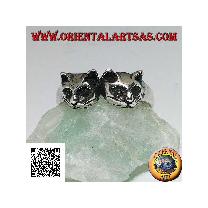 Anillo de plata con un par de gatos (cabezas)