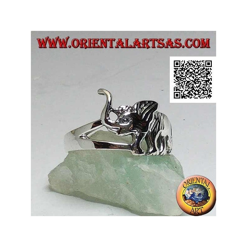 Bague en argent avec éléphant d'Asie marchant et trompe vers le haut