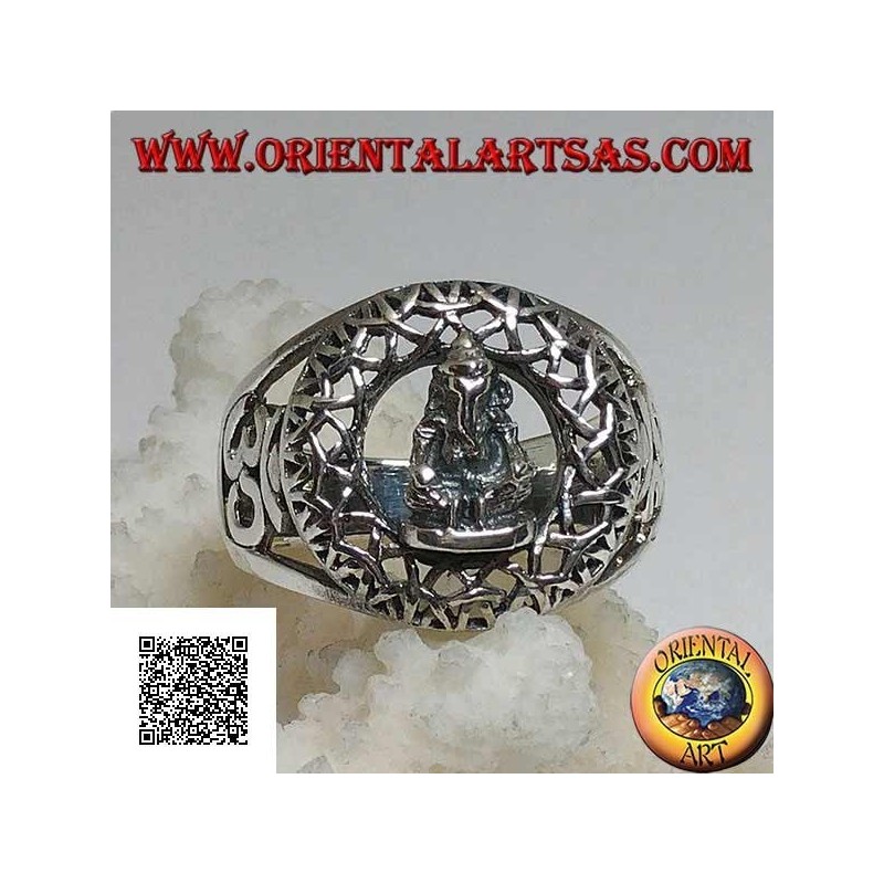 Silver ring with a statuette of Ganesh sitting in an otraforato circle and Oṃ (ॐ) on the sides in openwork