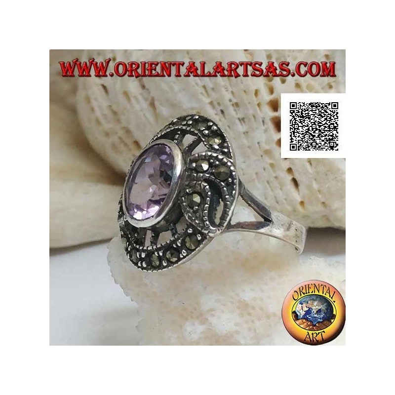 Anello in argento a forma di boccino con ametista ovale naturale e marcassite