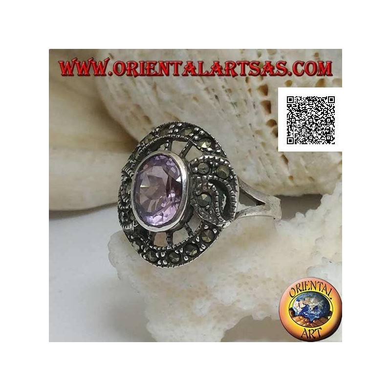 Anello in argento a forma di boccino con ametista ovale naturale e marcassite
