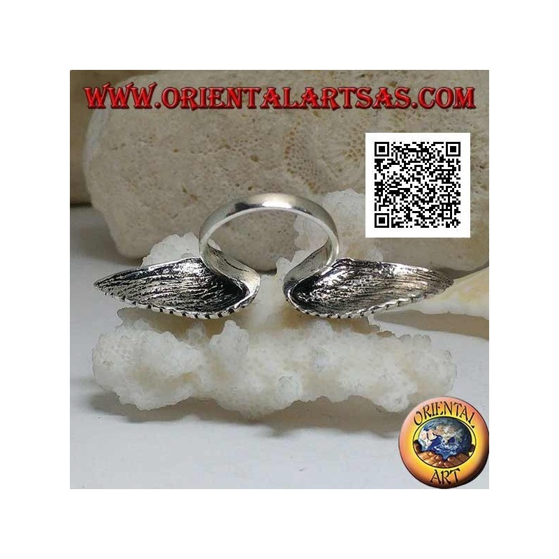 Bague en argent avec doubles ailes d'ange déployées et ouvertes