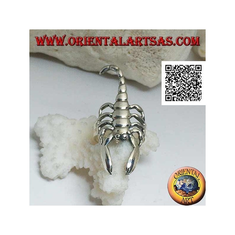 Bague en argent avec scorpion en position offensive lisse (grande)