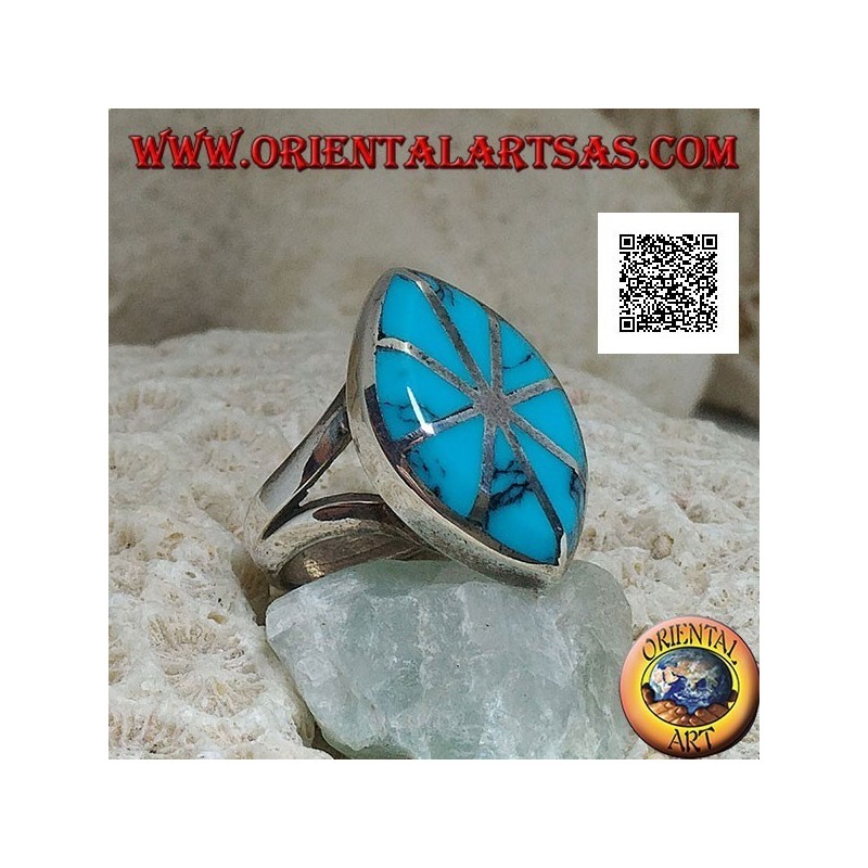 Anello in argento a navetta con turchese diviso in otto parti linee in argento