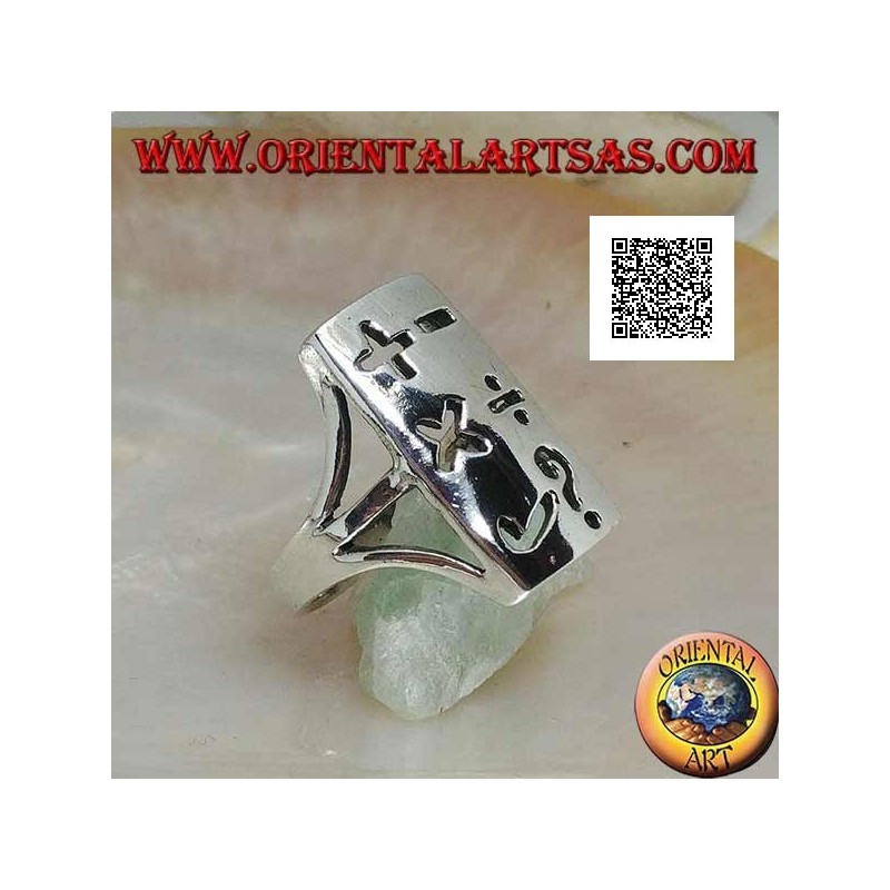 Anello in argento liscio con piastra rettangolare e simboli matematici traforati