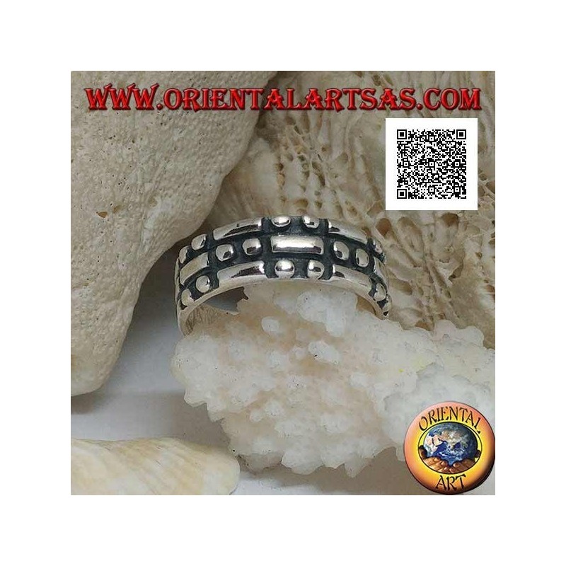 Anillo de plata con rectángulos y pares de círculos damero en bajorrelieve