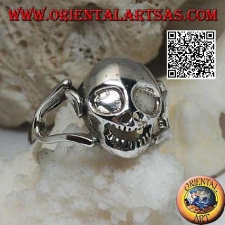 Bague en argent d'un crâne de gobelin avec oreilles