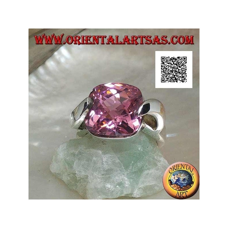 Anello in argento rodiato con zircone sfaccettato quadrato rosa agganciato da due lati