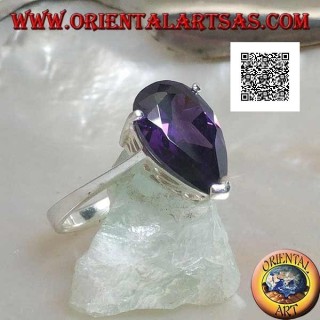 Anillo de plata rodiada con circonitas en forma de lágrima color amatista engastadas con 3 clips